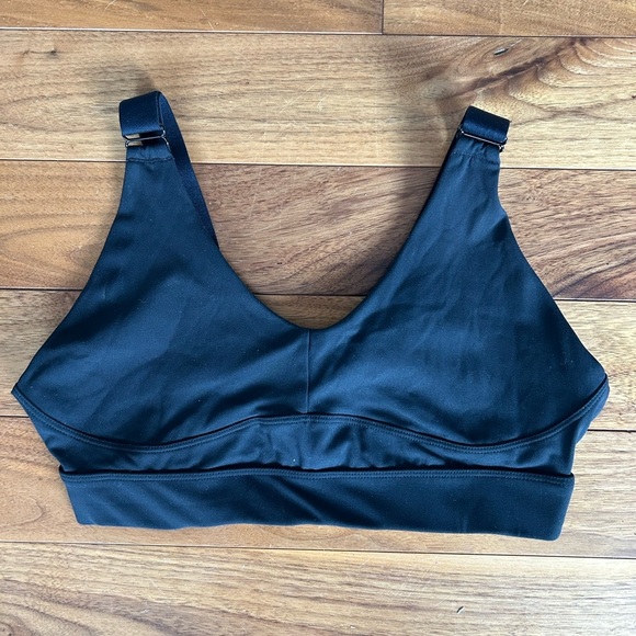 Varley Blaine Black Women's Sports Bra size small - Picture 3 of 8